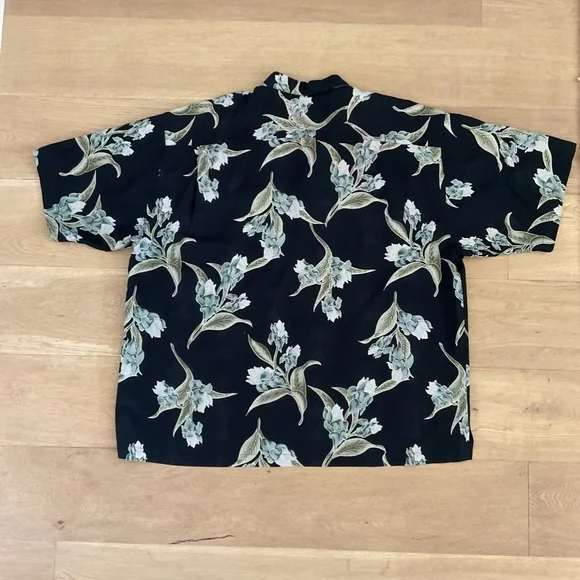 Tommy Bahama Black Floral Hawaiian Shirt - Picture 5 of 7